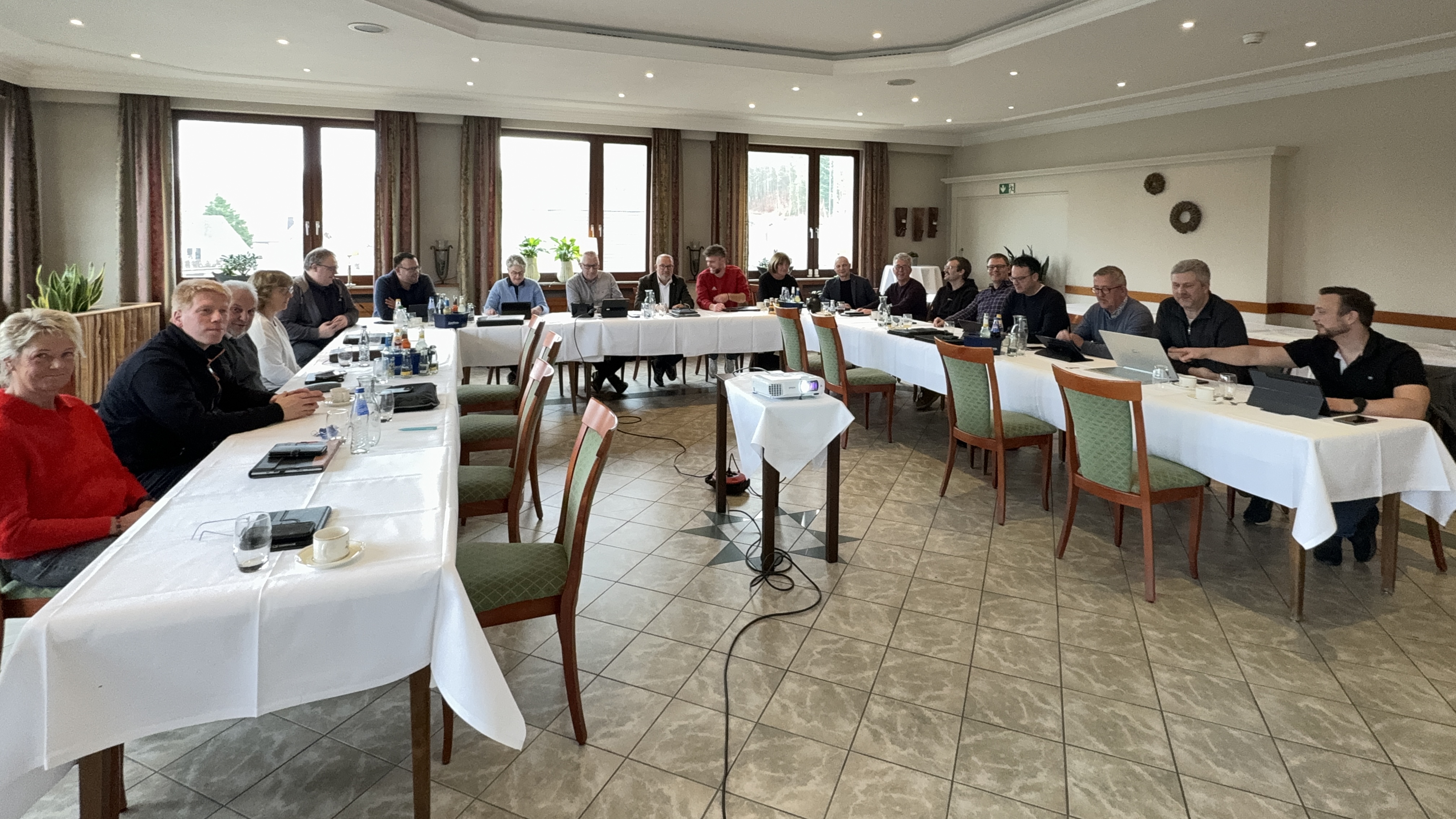 Blick in die Klausursitzung der CDU-Fraktion Fnnentrop (Foto: Martin Hagebck)